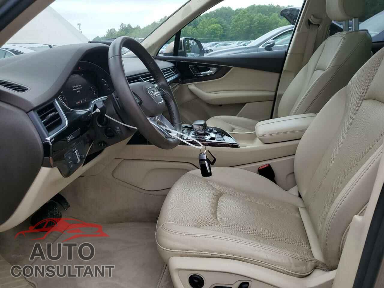 AUDI Q7 2019 - WA1LAAF72KD031809