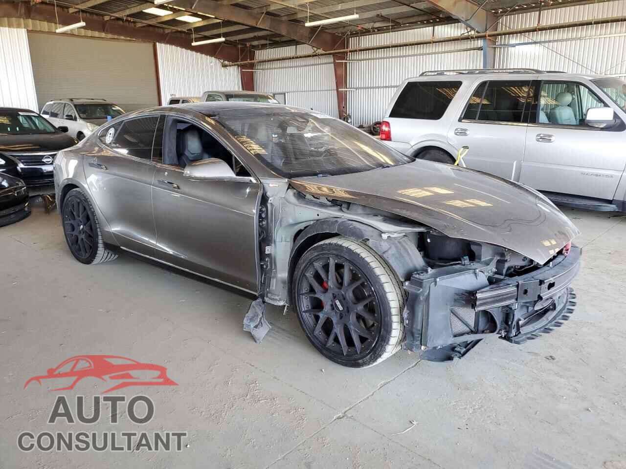 TESLA MODEL S 2015 - 5YJSA1V41FF100609