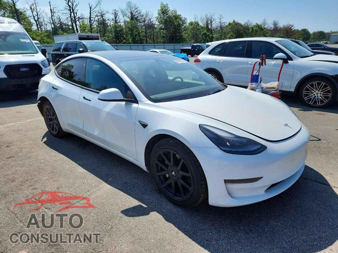 TESLA MODEL 3 2021 - 5YJ3E1EA0MF090103