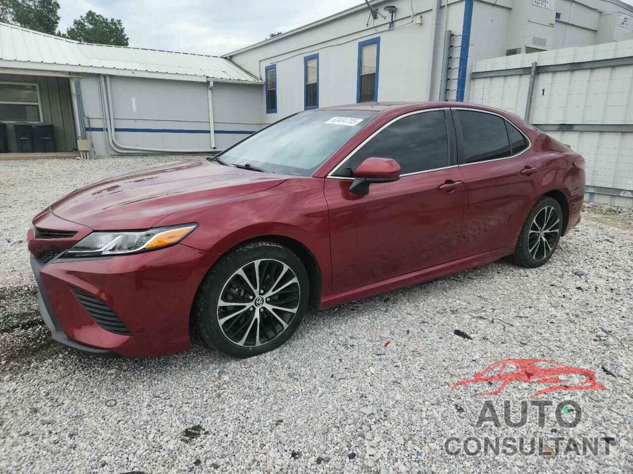 TOYOTA CAMRY 2018 - 4T1B11HK7JU566602
