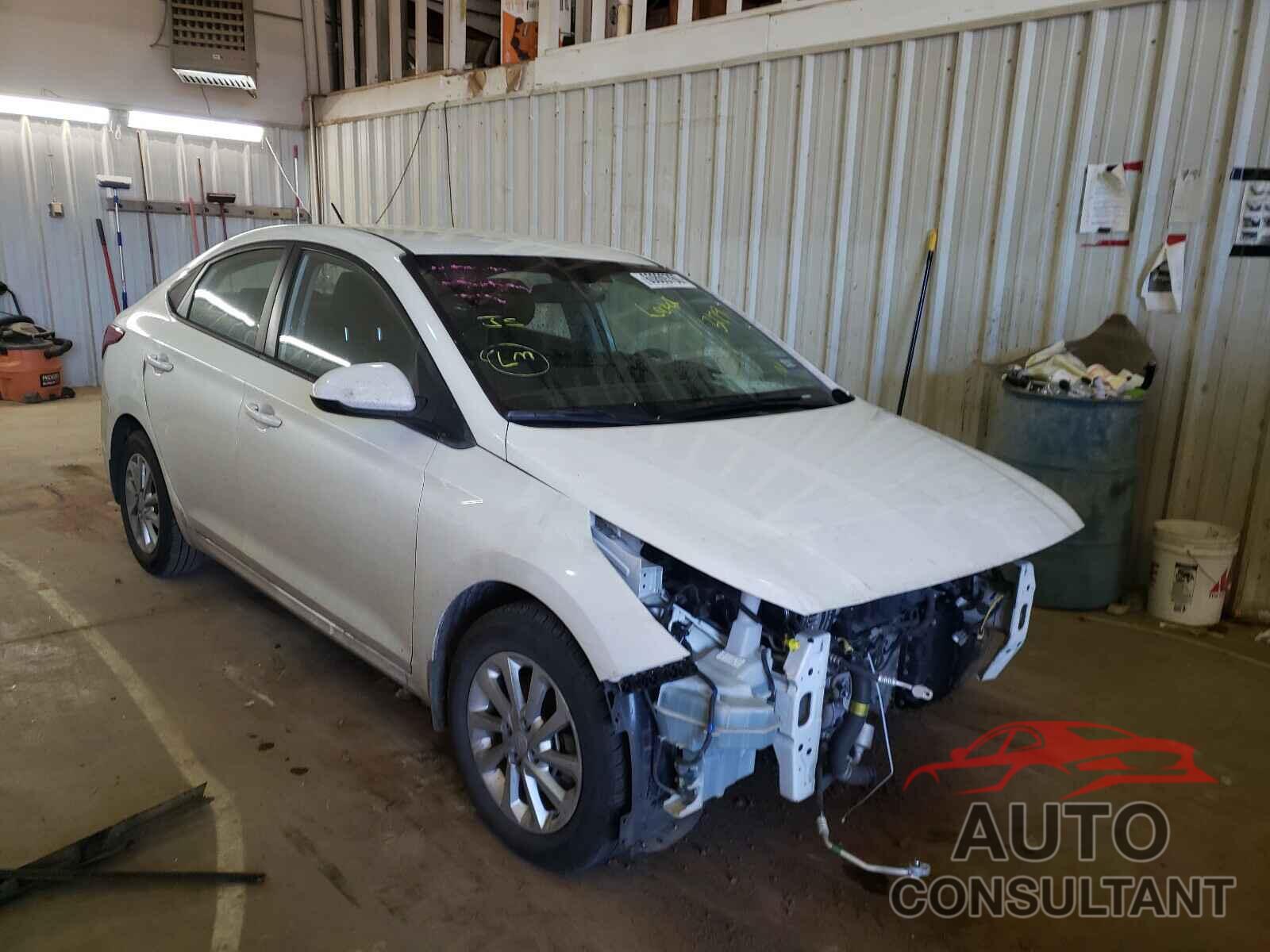 HYUNDAI ACCENT 2018 - 3KPC24A39JE023129