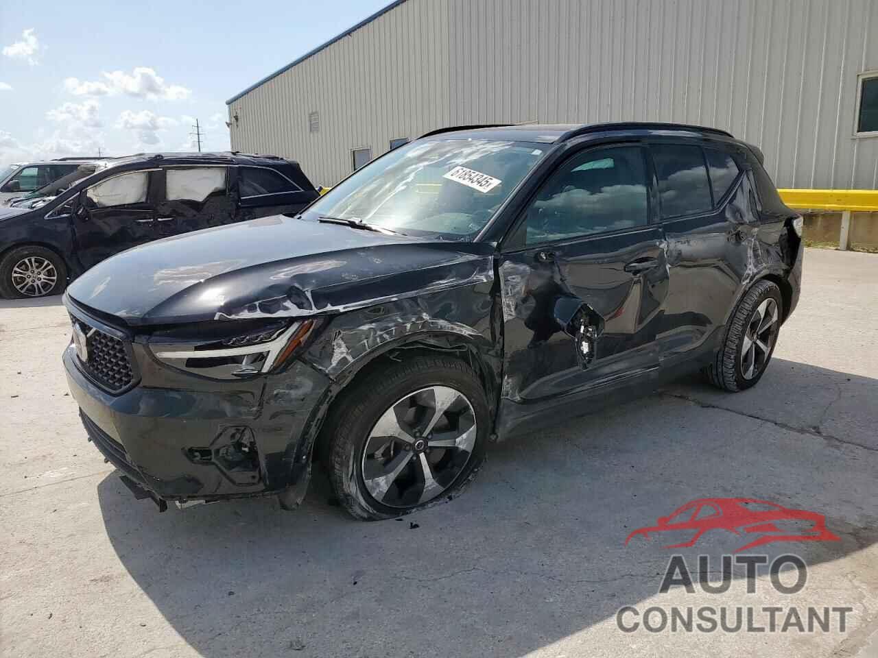 VOLVO XC40 CORE 2024 - YV4L12UK4R2285656