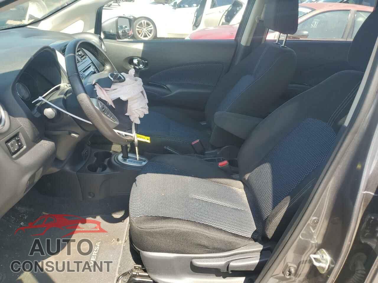 NISSAN VERSA 2017 - 3N1CE2CP3HL377524