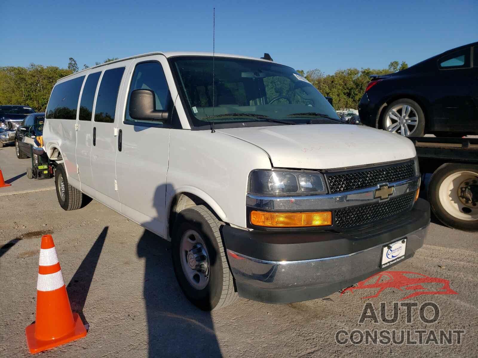 CHEVROLET EXPRESS 2017 - 1GAZGPFG2H1172593