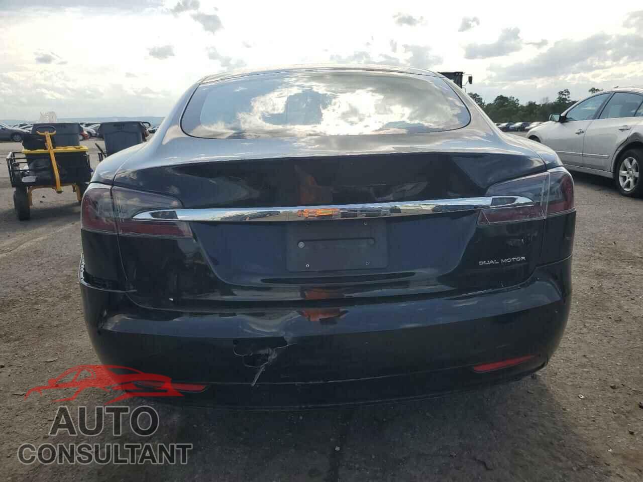 TESLA MODEL S 2020 - 5YJSA1E29LF413563