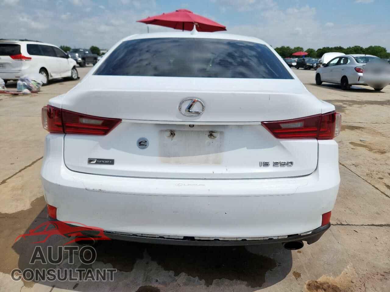 LEXUS IS 2015 - JTHBF1D22F5056265