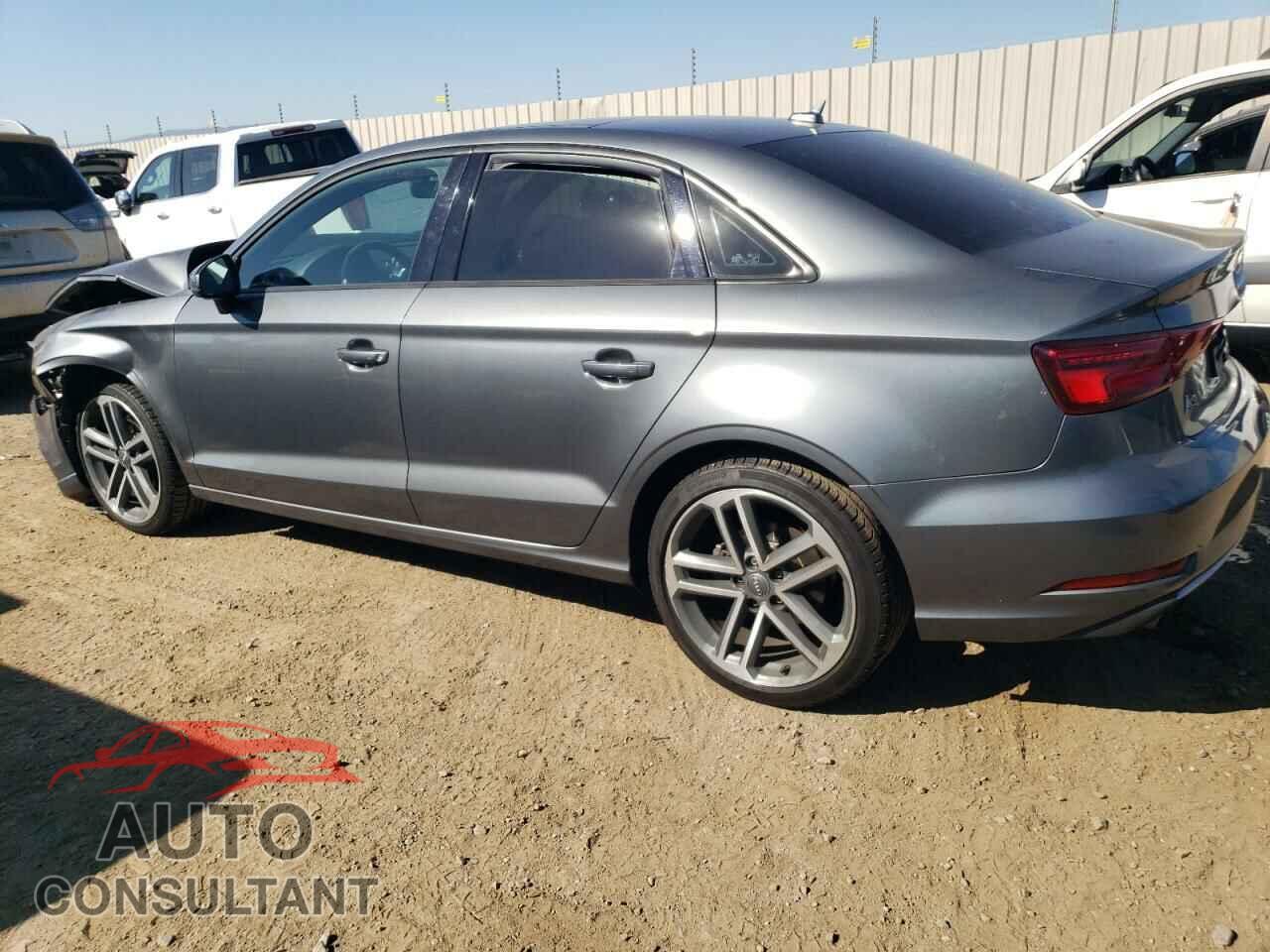 AUDI A3 2018 - WAUAUGFF7J1070357