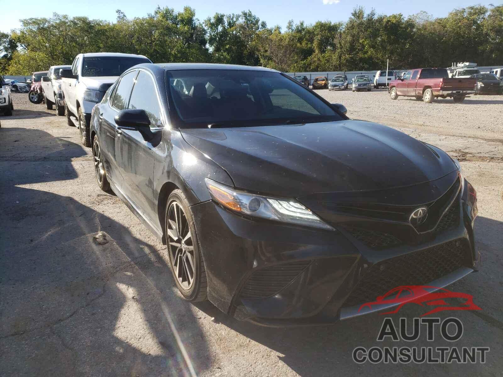 TOYOTA CAMRY 2018 - 4T1BZ1HK8JU500696