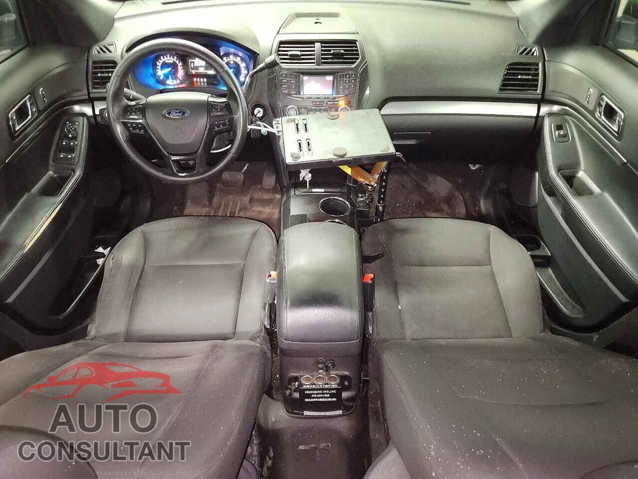 FORD EXPLORER 2018 - 1FM5K8AR1JGB91931