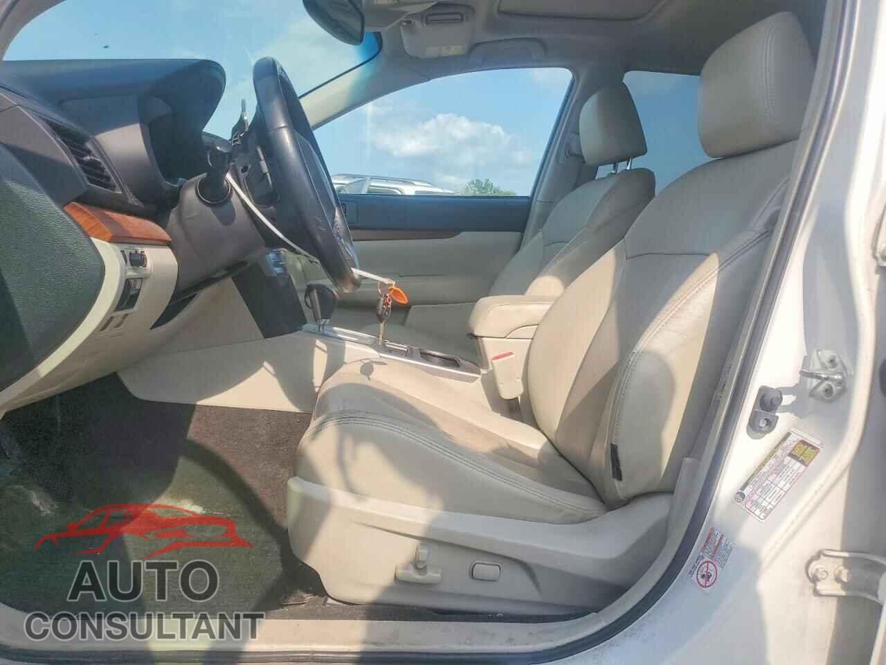 SUBARU OUTBACK 2013 - 4S4BRBPC3D3300433