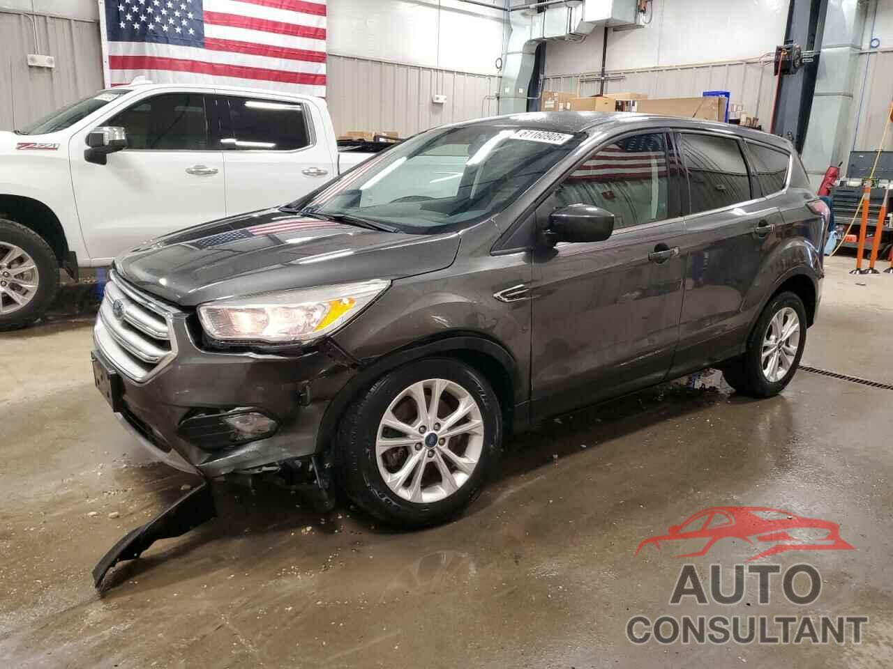 FORD ESCAPE 2017 - 1FMCU9G97HUA94131
