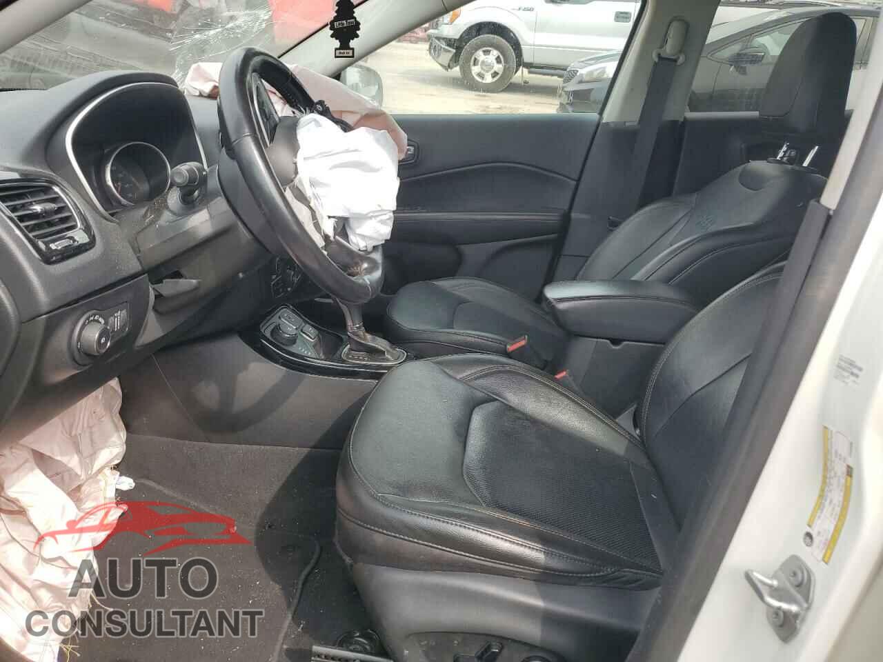 JEEP COMPASS 2020 - 3C4NJDCB1LT233898