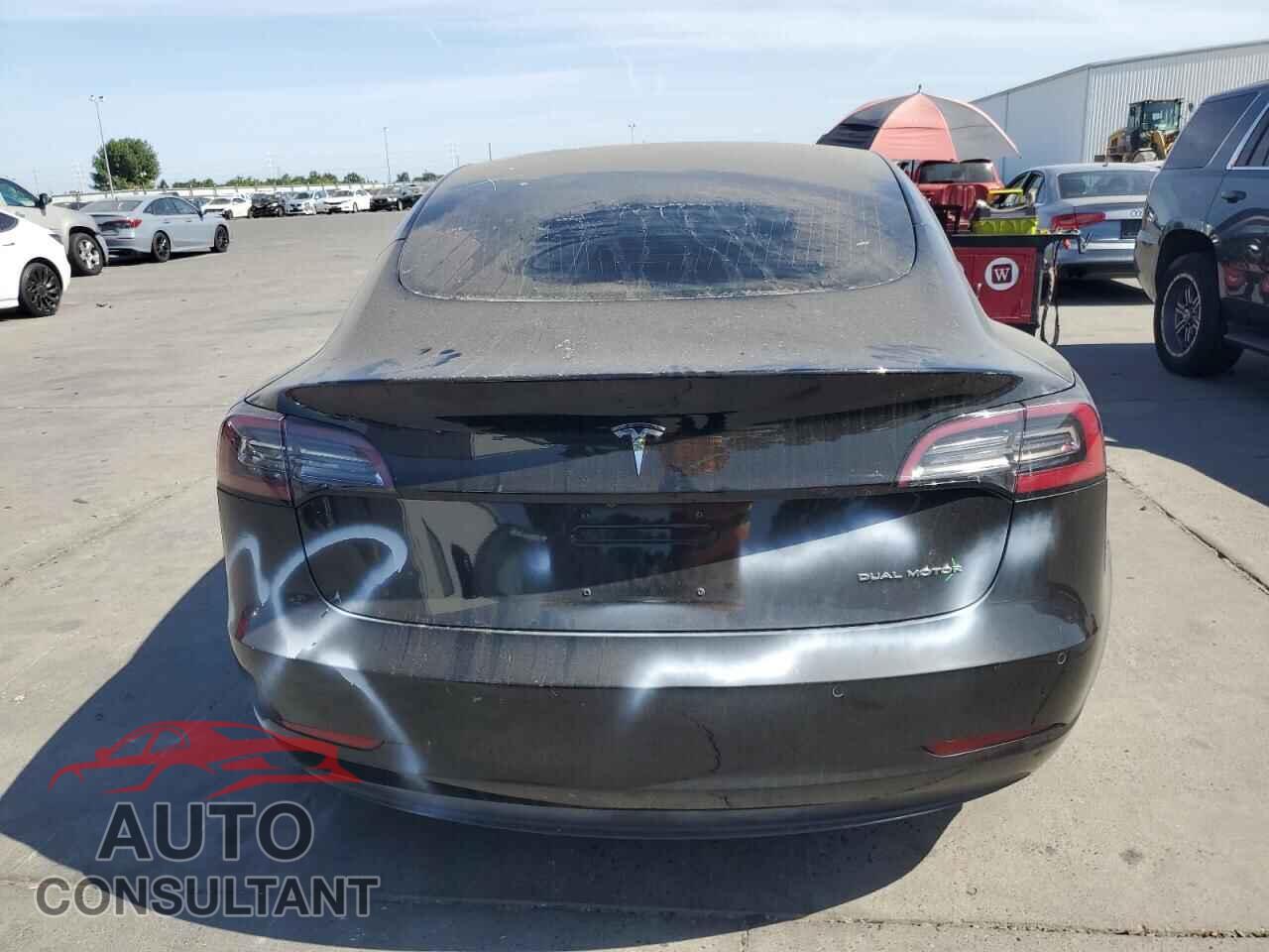 TESLA MODEL 3 2018 - 5YJ3E1EB7JF184712