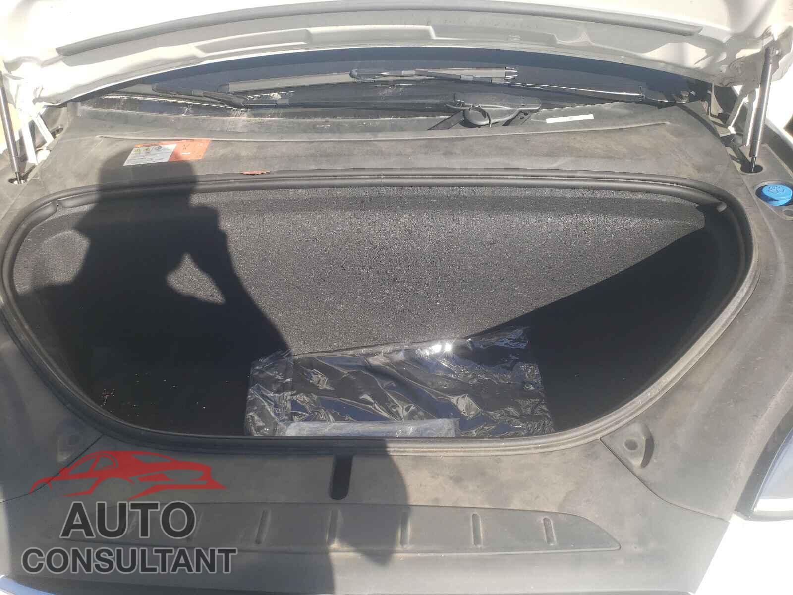 TESLA MODEL X 2017 - 5YJXCBE24HF054197