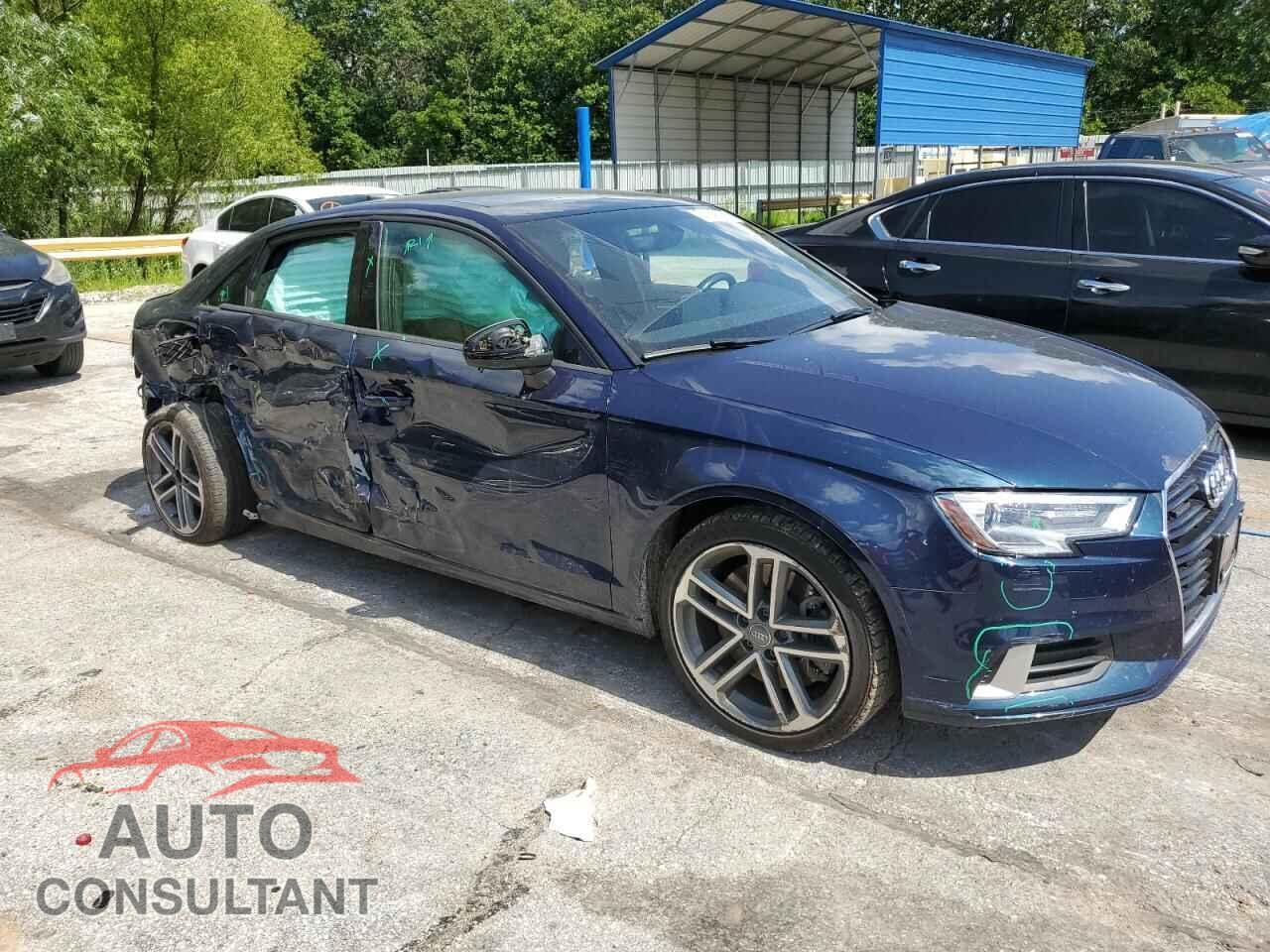 AUDI A3 2019 - WAUBEGFF0K1017700
