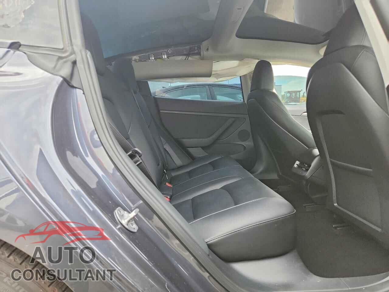 TESLA MODEL 3 2023 - 5YJ3E1EAXPF685996