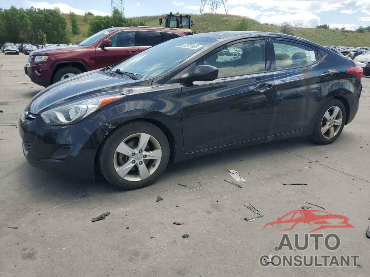 HYUNDAI ELANTRA 2013 - 5NPDH4AE4DH407615