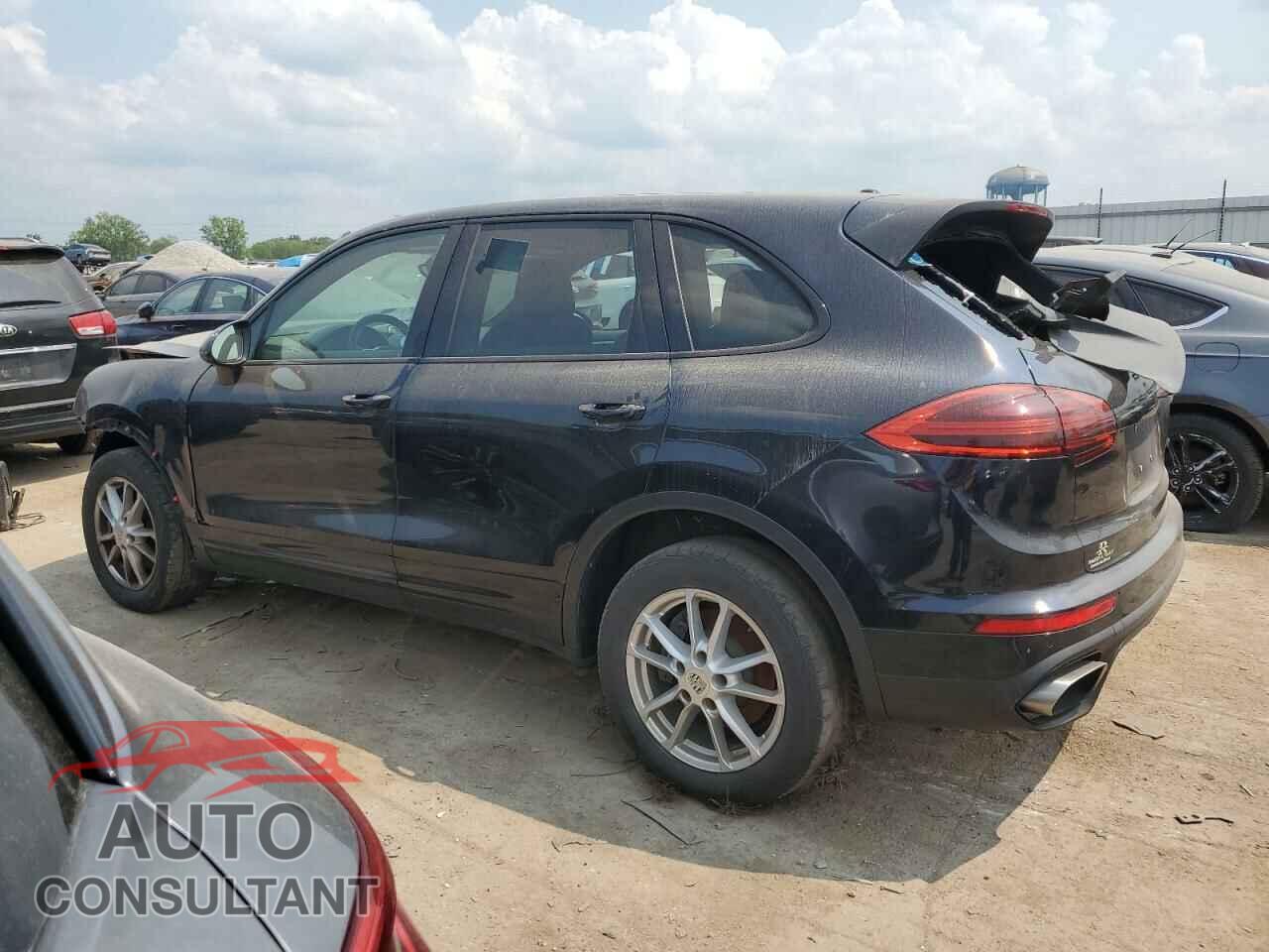 PORSCHE CAYENNE 2016 - WP1AA2A25GKA08847