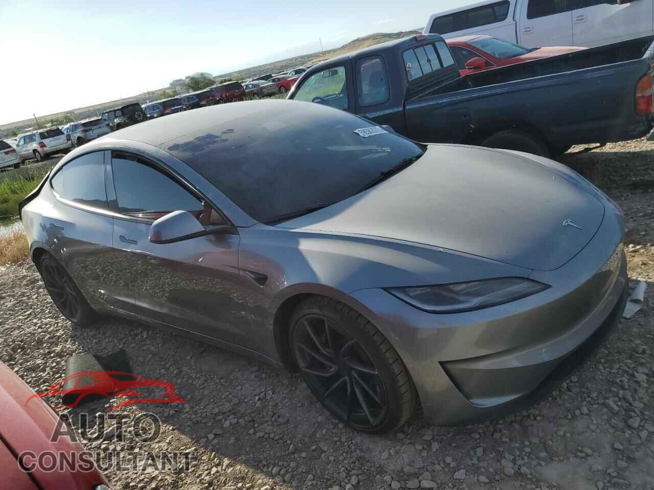 TESLA MODEL 3 2024 - 5YJ3E1ET1RF856235