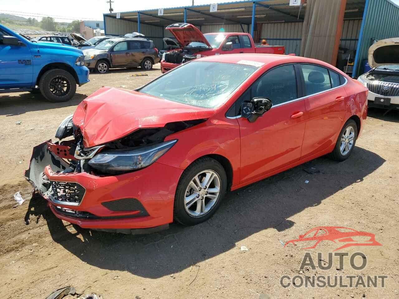 CHEVROLET CRUZE 2018 - 1G1BE5SM6J7153331