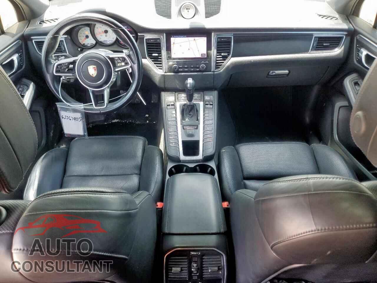 PORSCHE MACAN 2017 - WP1AG2A51HLB56496