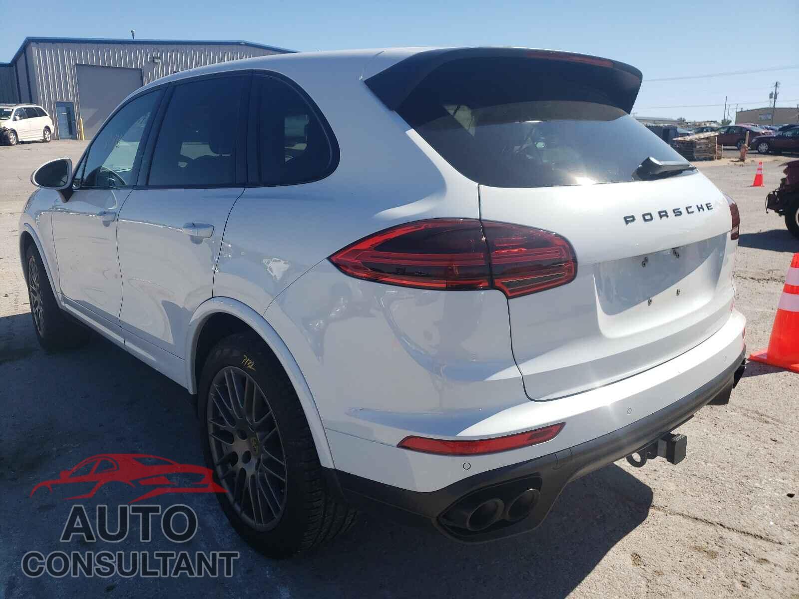 PORSCHE CAYENNE 2017 - WP1AA2A21HKA83630