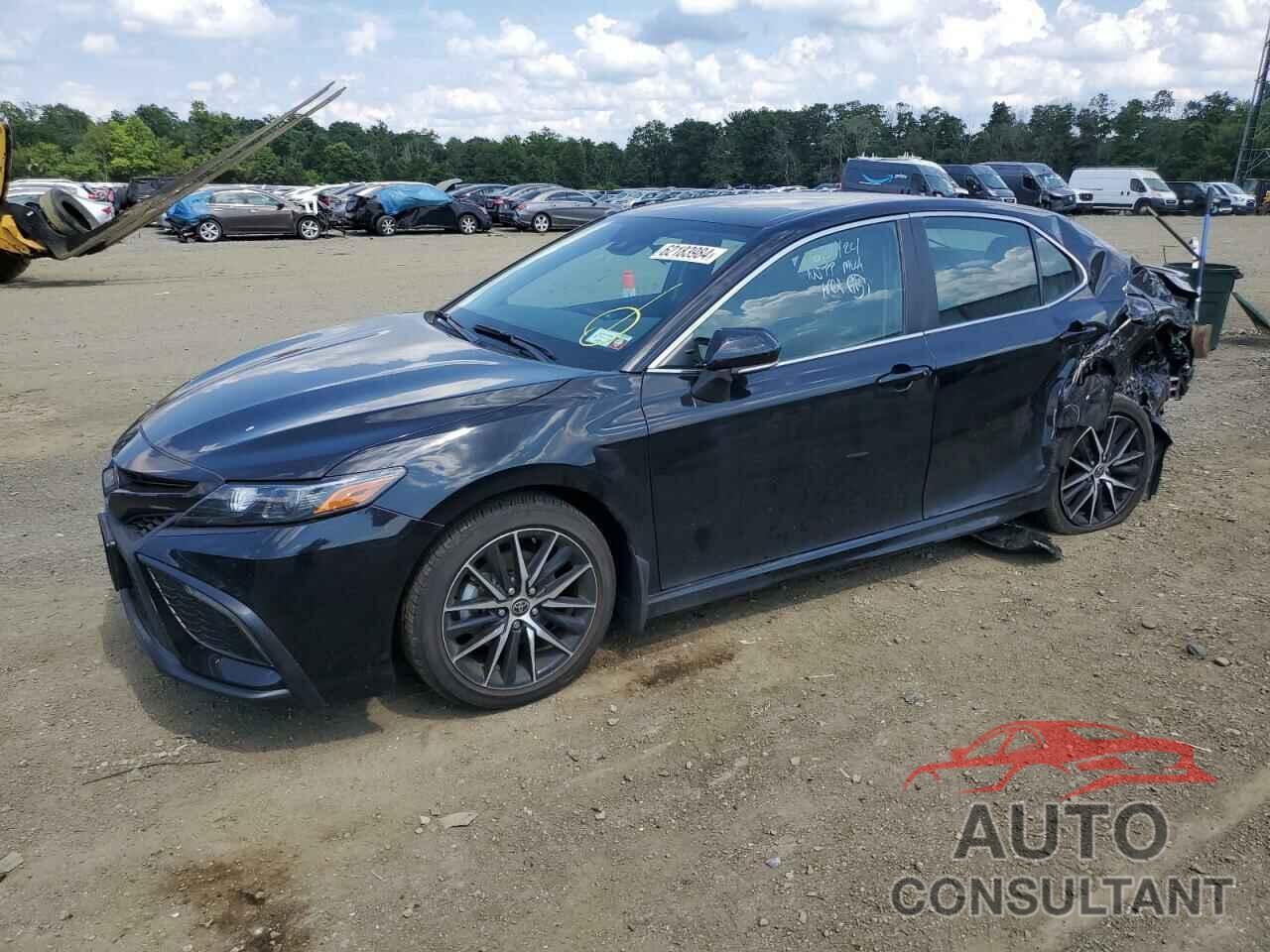 TOYOTA CAMRY 2023 - 4T1G11AK0PU078973