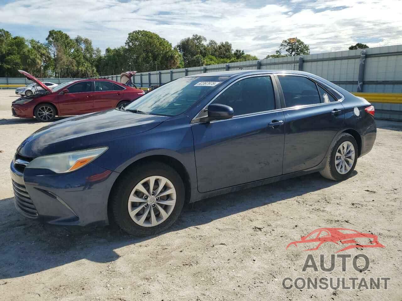 TOYOTA CAMRY 2015 - 4T4BF1FK5FR495899