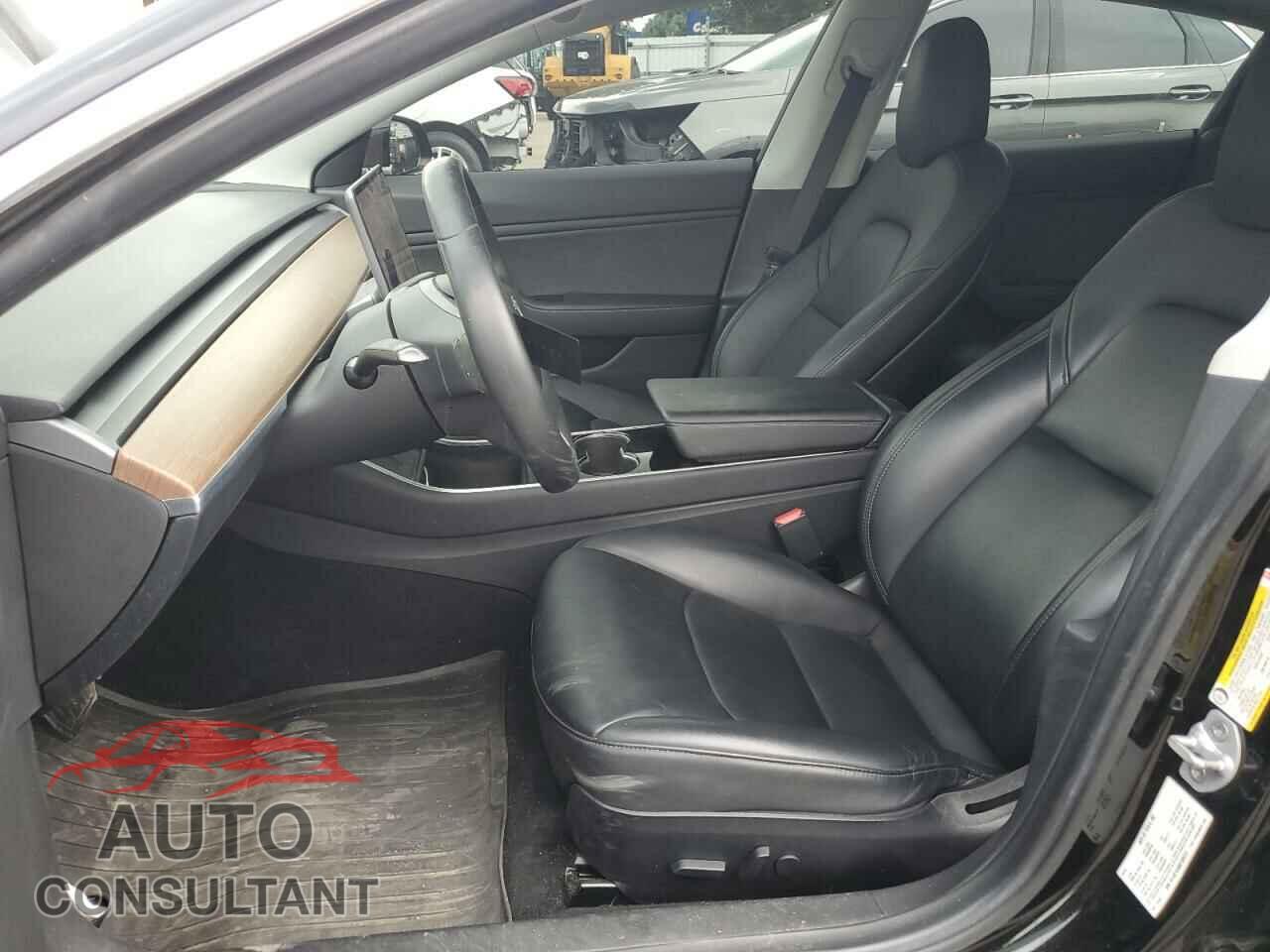 TESLA MODEL 3 2019 - 5YJ3E1EA6KF305741