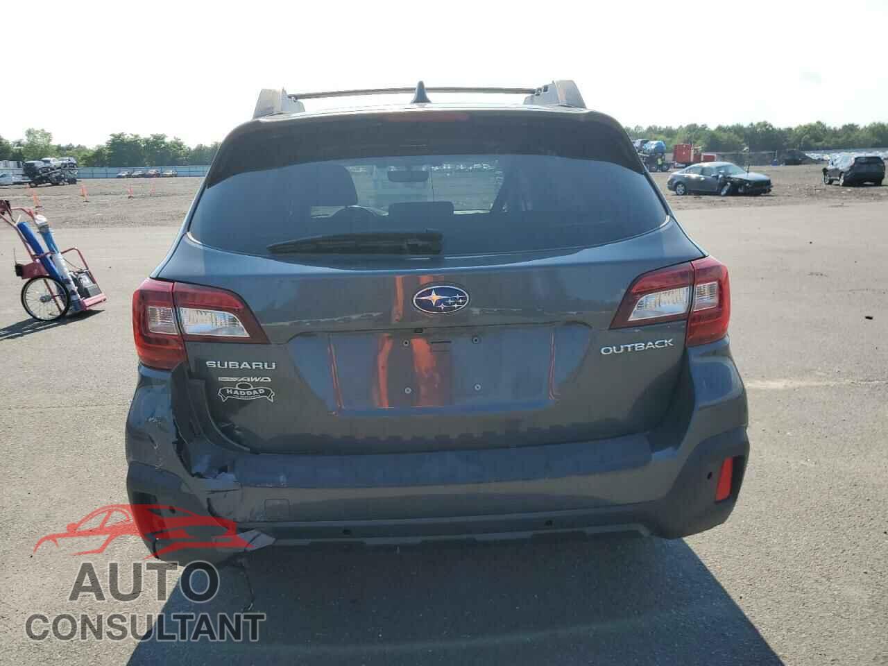 SUBARU OUTBACK 2018 - 4S4BSANCXJ3268111