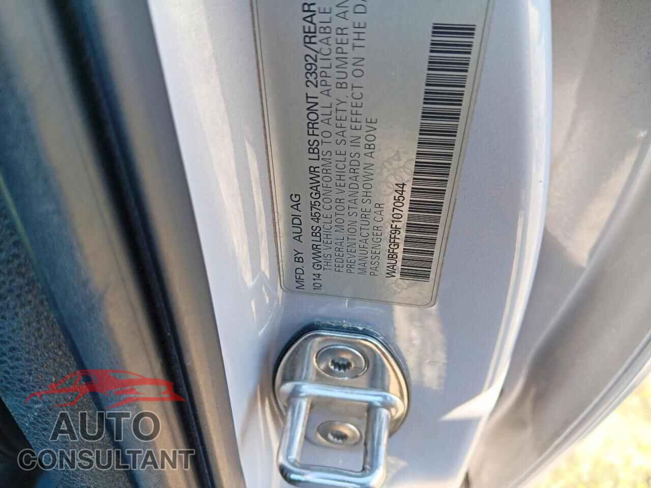 AUDI A3 2015 - WAUBFGFF9F1070544