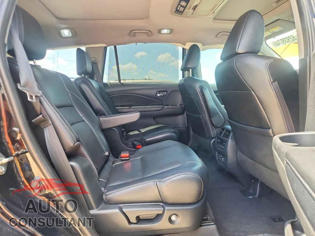 HONDA PILOT ELIT 2017 - 5FNYF6H01HB047642