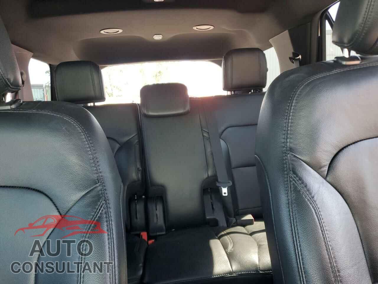 FORD EXPLORER 2018 - 1FM5K7D89JGA89029