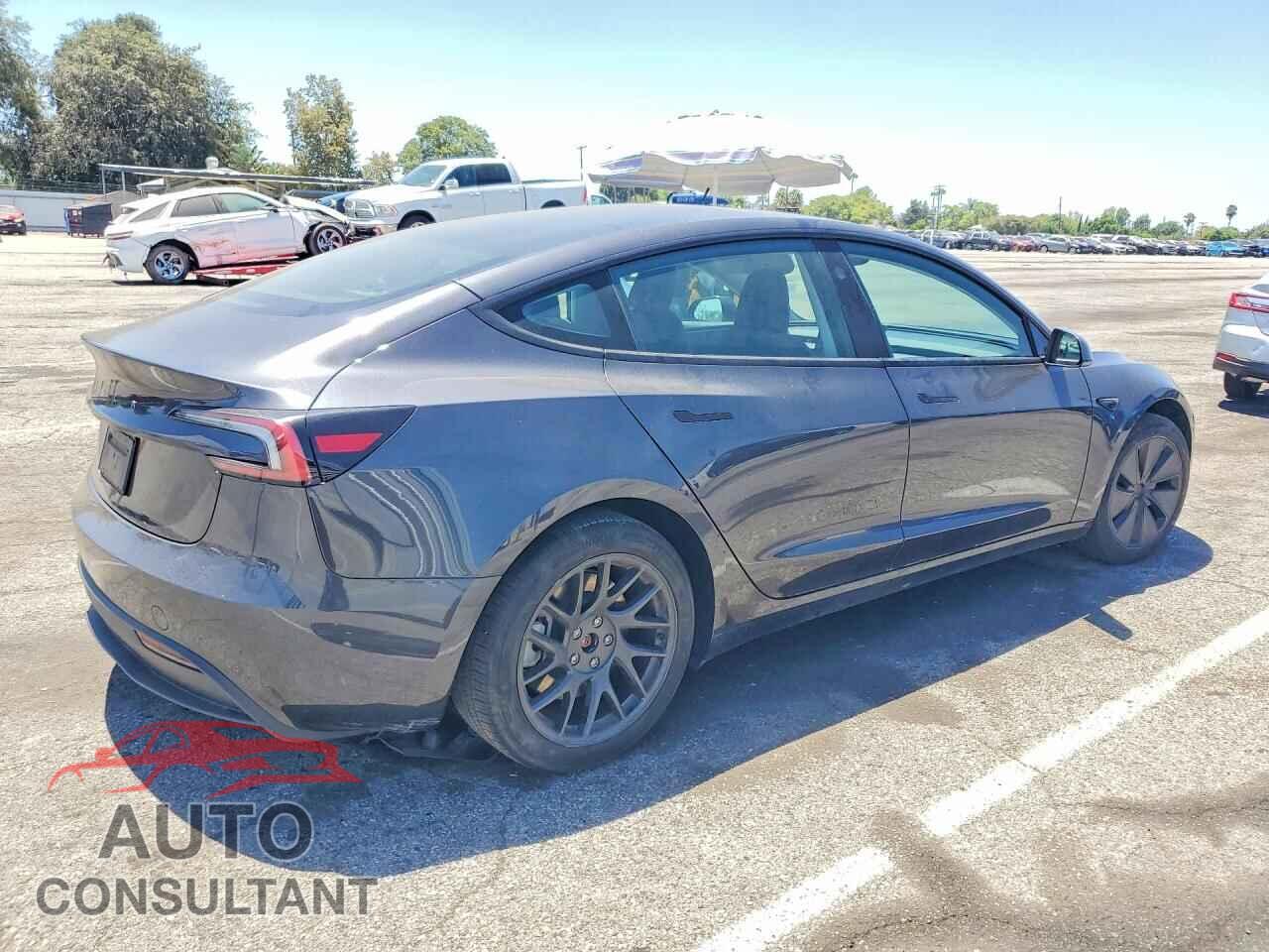 TESLA MODEL 3 2024 - 5YJ3E1EA9RF747021