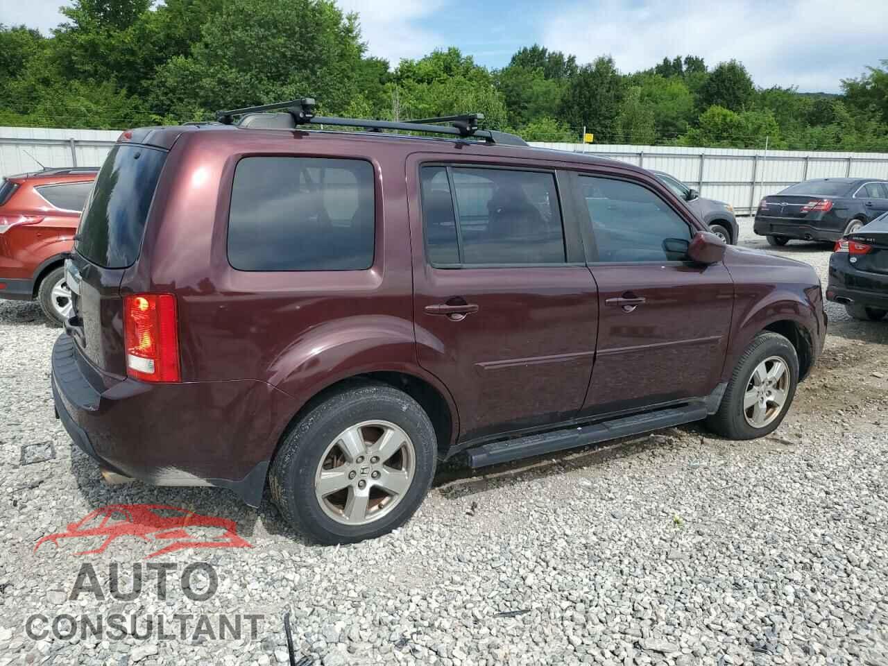HONDA PILOT 2011 - 5FNYF3H5XBB013975