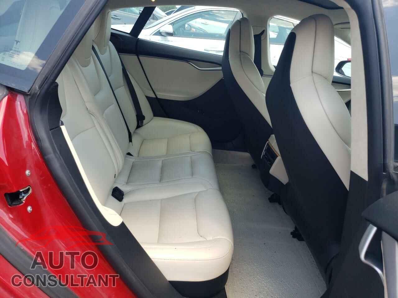 TESLA MODEL S 2018 - 5YJSA1E23JF272535