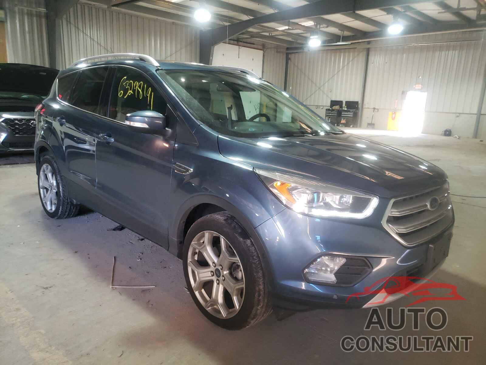 FORD ESCAPE 2018 - 1FMCU9J9XJUC45901