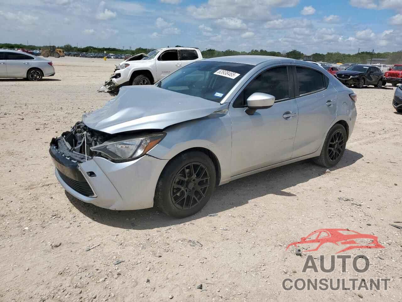 TOYOTA YARIS 2018 - 3MYDLBYV7JY325354