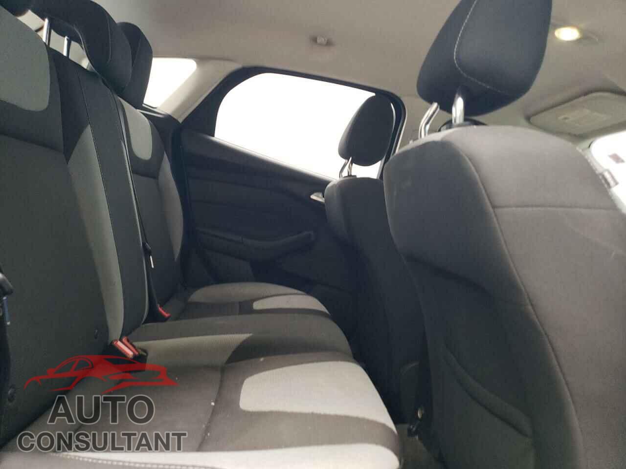 FORD FOCUS 2012 - 1FAHP3K25CL139936