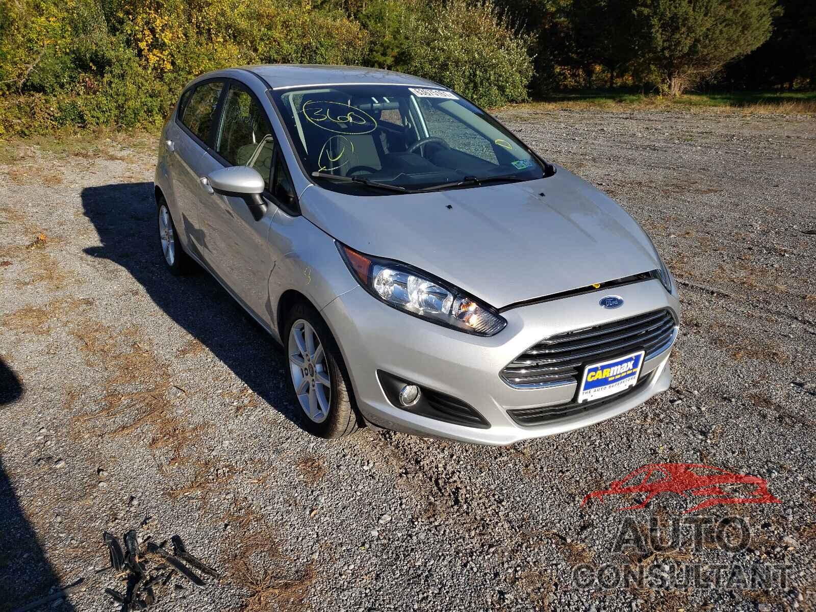 FORD FIESTA 2019 - 3FADP4EJ0KM105875