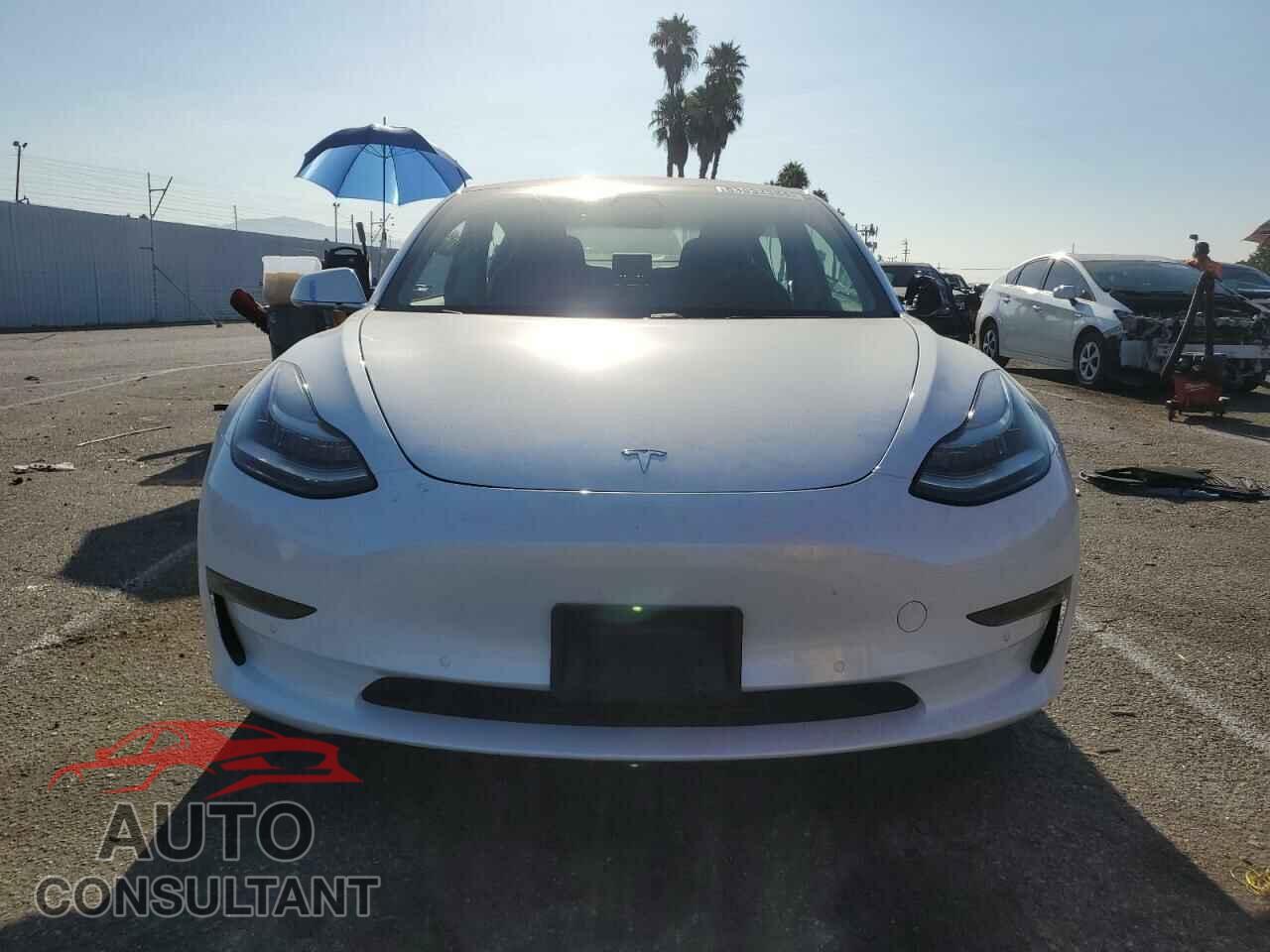 TESLA MODEL 3 2018 - 5YJ3E1EA4JF051171