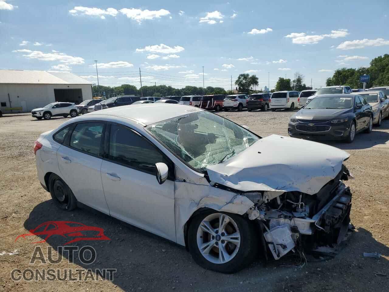 FORD FOCUS 2014 - 1FADP3F21EL420577