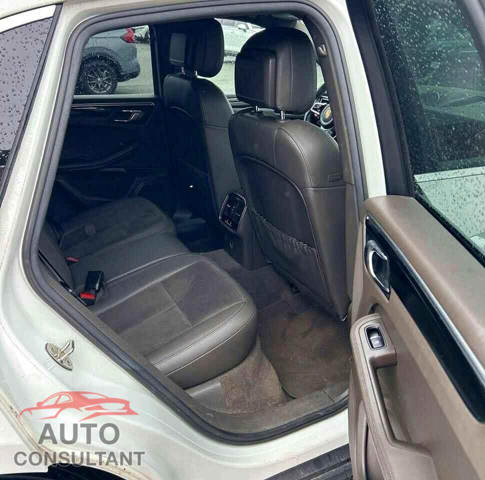 PORSCHE MACAN 2017 - WP1AB2A54HLB16475