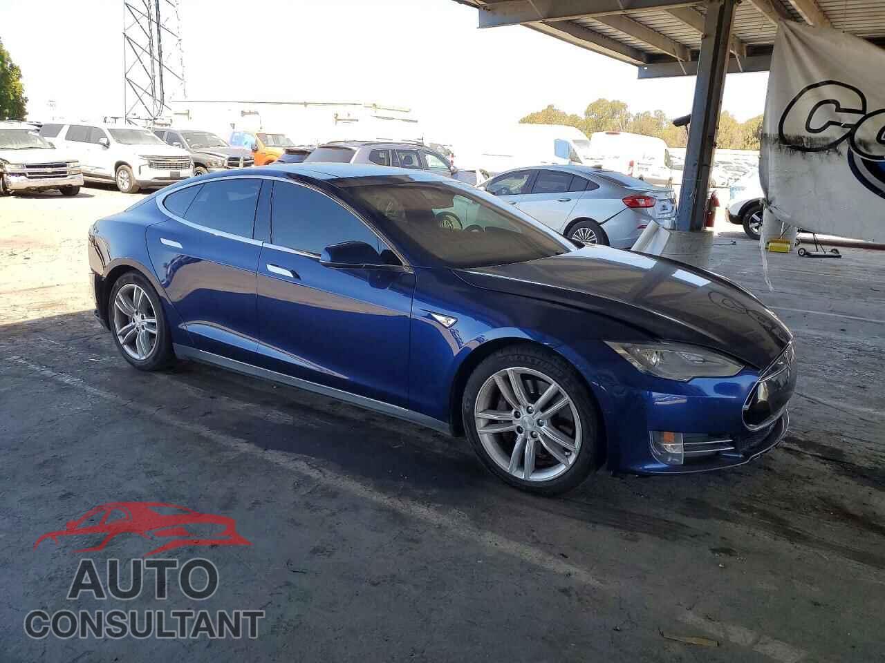 TESLA MODEL S 2015 - 5YJSA1E25FF119758