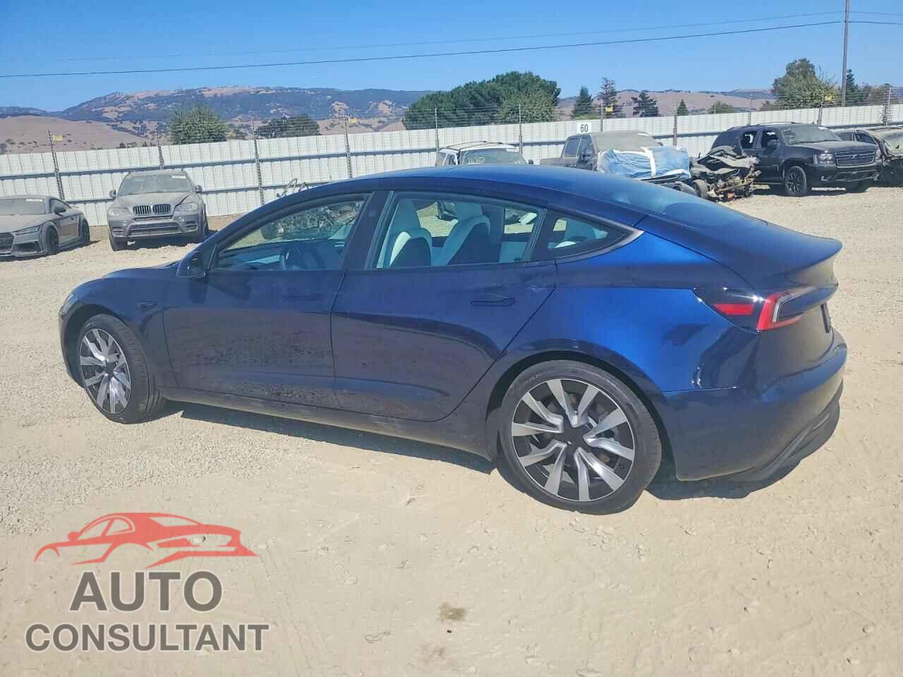 TESLA MODEL 3 2026 - 5YJ3E1EA3TF205890