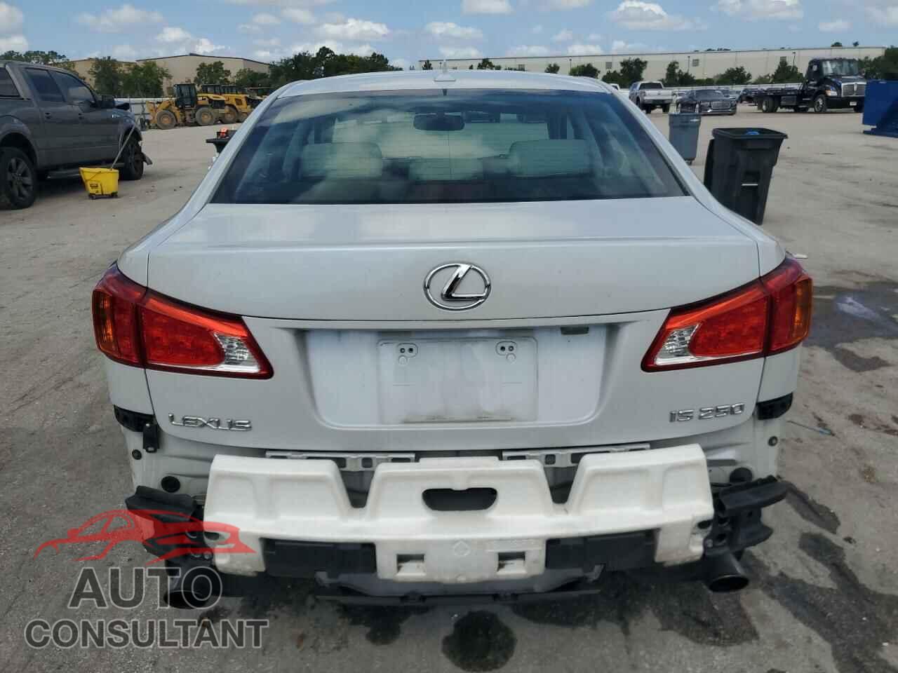 LEXUS IS 2010 - JTHBF5C26A5125301