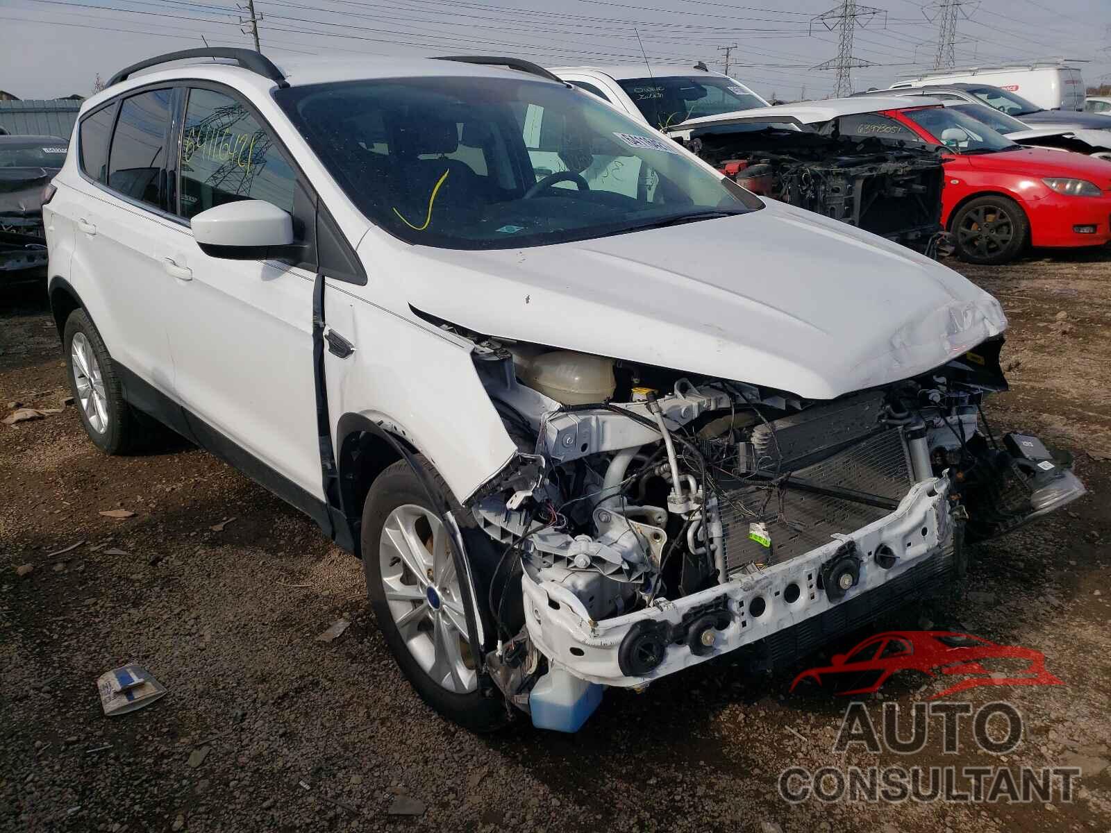 FORD ESCAPE 2017 - 1FMCU0GD5HUC23385