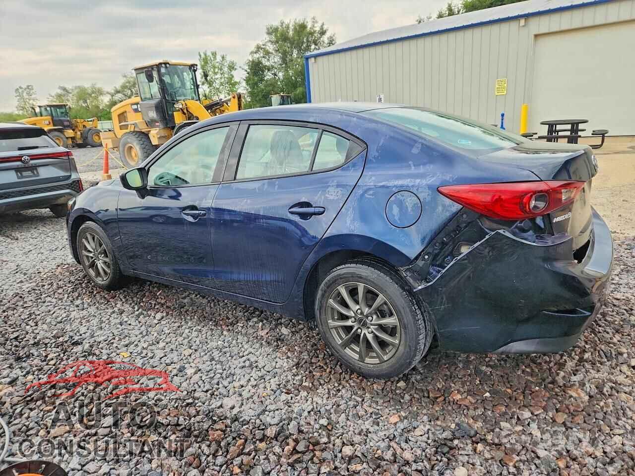 MAZDA 3 2017 - 3MZBN1U7XHM101513