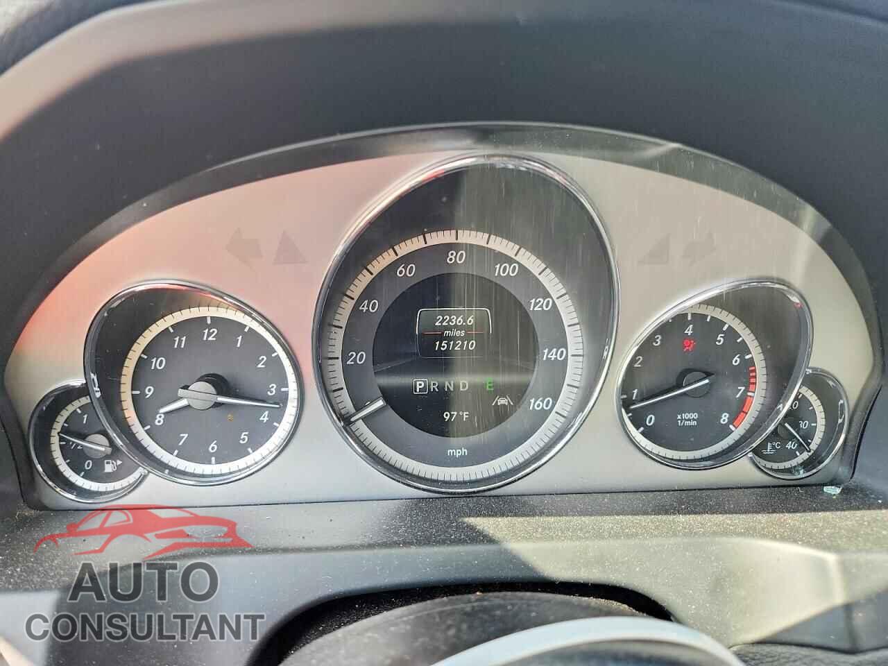 MERCEDES-BENZ E-CLASS 2013 - WDDKJ5KB8DF201137