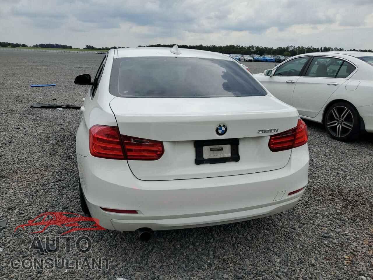 BMW 3 SERIES 2013 - WBA3B1C56DK129906